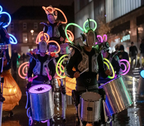 LED DRUMMING ROBOTS - STREET & PARADE WOW FACTOR PERFORMERS